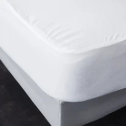 SWEETNIGHT Protege-matelas Imperméable AXEL 140x190 / 200 Cm - Blanc -TODAY || DODO || Vision Soldes Boutique sweetnight protege matelas impermeable axel 140x190 200 cm blanc 3377720076118 565274